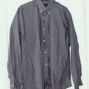 Eddie Bauer Button Down Wrinkle Free Relaxed Fit Striped Shirt XL Preloved!